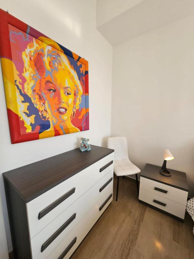 La Finestra Sul Porto Apartment *